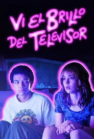 Vi el brillo del televisor