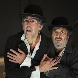 À espera de / Esperando a Godot